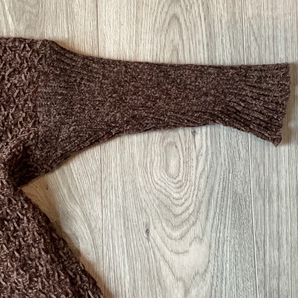 DAVI & DANI NWT Brown Soft Fringed Open sweater with 3/4 sleeves. - Picture 5 of 10
